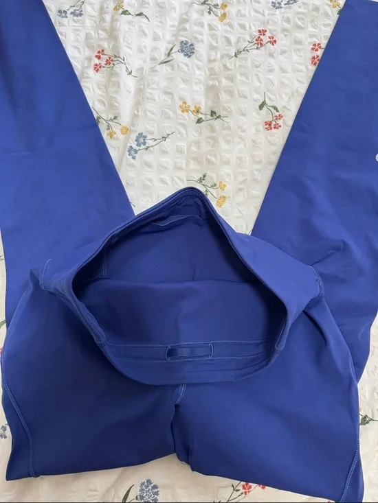 Wunder Under Blue 25” Leggings - Picture 3 of 5